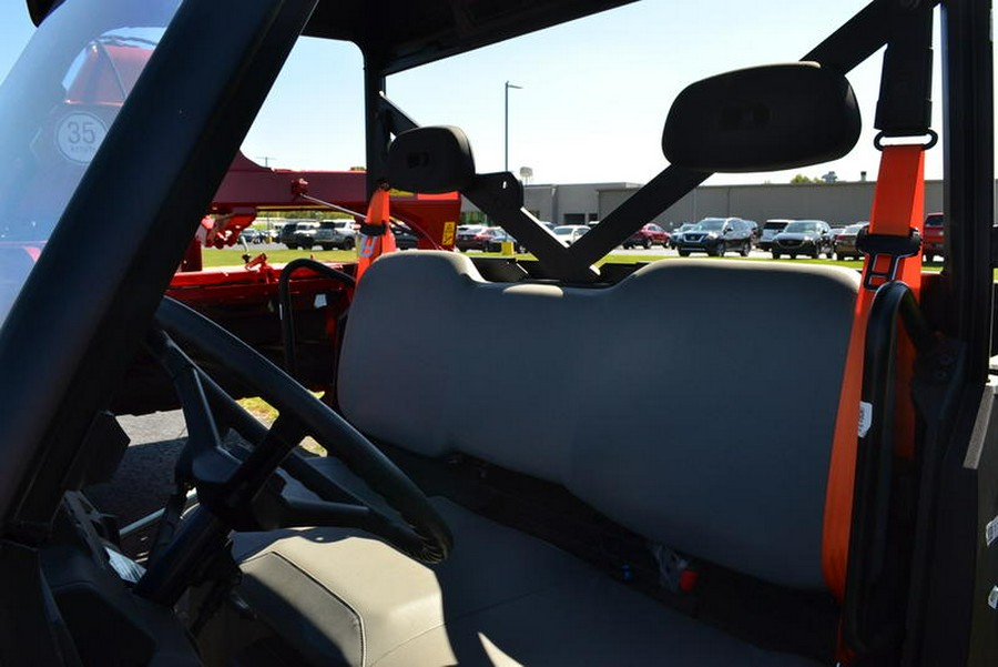 2024 Polaris® Commercial Pro XD Full-Size Gas