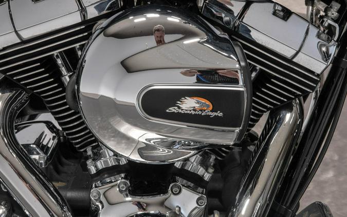2015 HARLEY-DAVIDSON FLHXS STREET GLIDE SPECIAL in Vivid Black