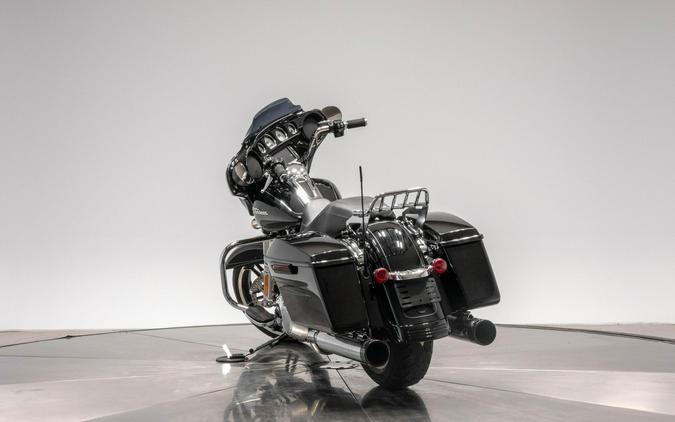 2015 HARLEY-DAVIDSON FLHXS STREET GLIDE SPECIAL in Vivid Black