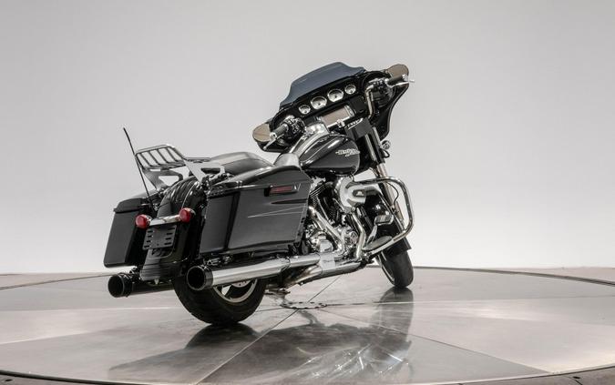 2015 HARLEY-DAVIDSON FLHXS STREET GLIDE SPECIAL in Vivid Black