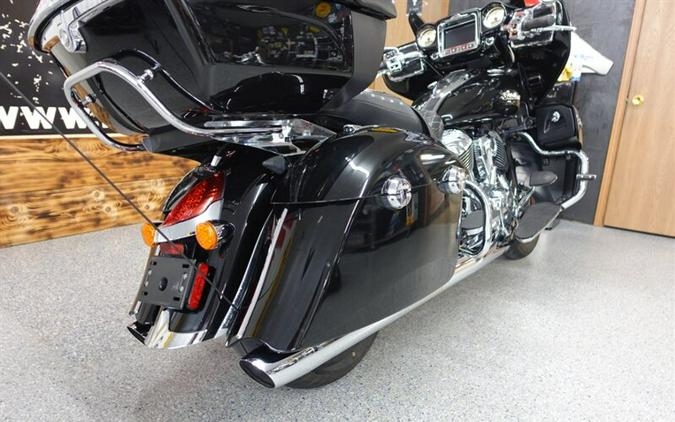 2018 Indian Roadmaster Thunder Black