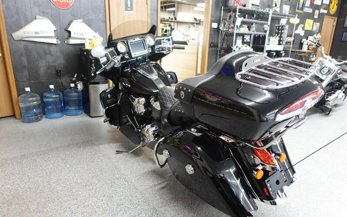 2018 Indian Roadmaster Thunder Black