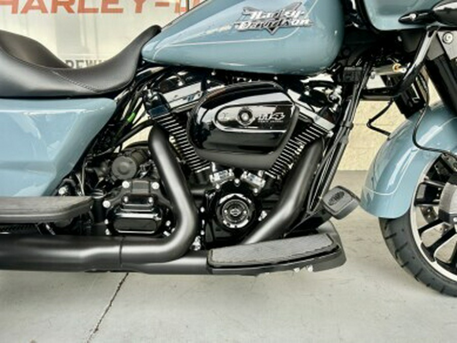 FLTRT 2024 Road Glide 3