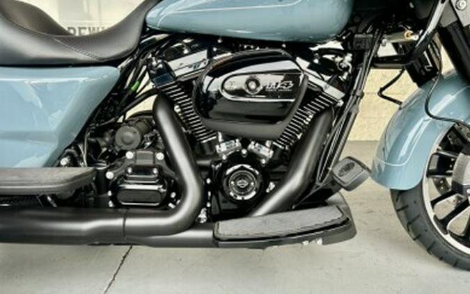 FLTRT 2024 Road Glide 3