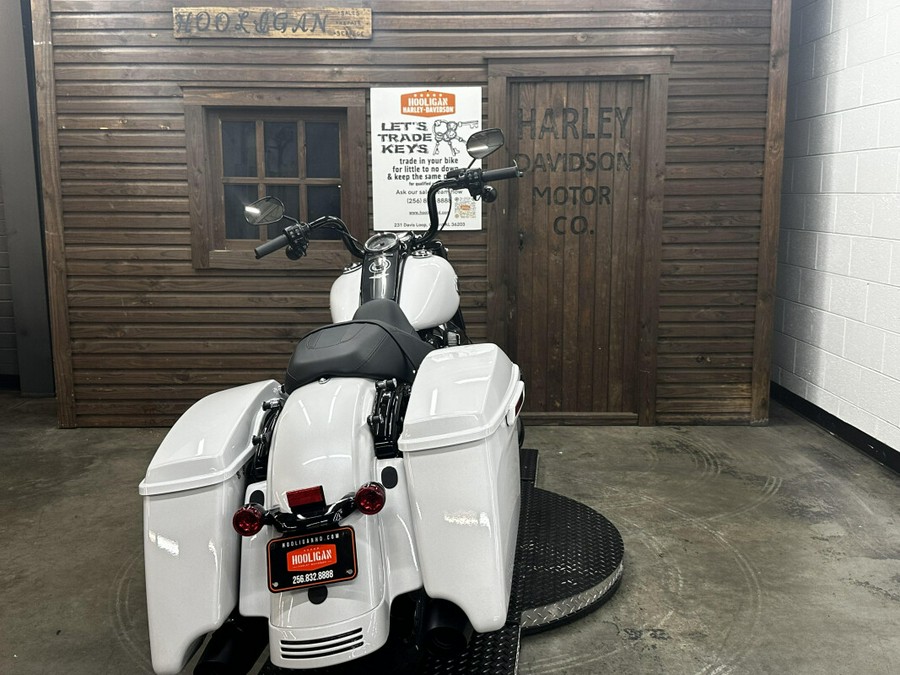 2024 Harley-Davidson Road King Special WHITE ONYX PRL