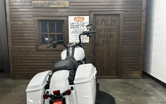 2024 Harley-Davidson Road King Special WHITE ONYX PRL