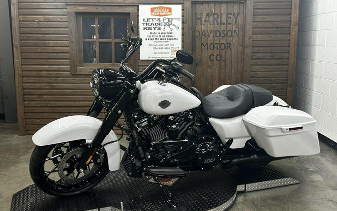 2024 Harley-Davidson Road King Special WHITE ONYX PRL