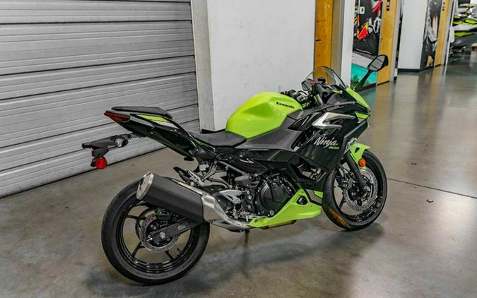 2026 Kawasaki Ninja 500 ABS Metallic Yellowish Green/Ebony SE ABS
