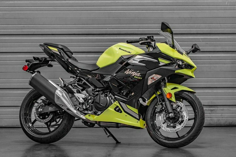 2026 Kawasaki Ninja 500 ABS Metallic Yellowish Green/Ebony SE ABS