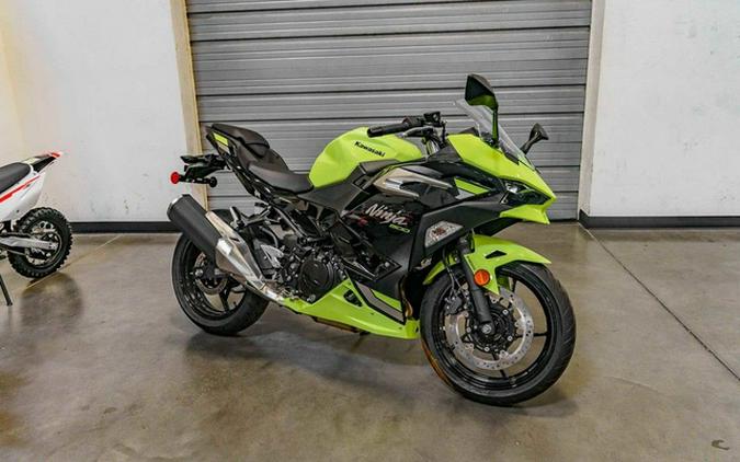 2026 Kawasaki Ninja 500 ABS Metallic Yellowish Green/Ebony SE ABS