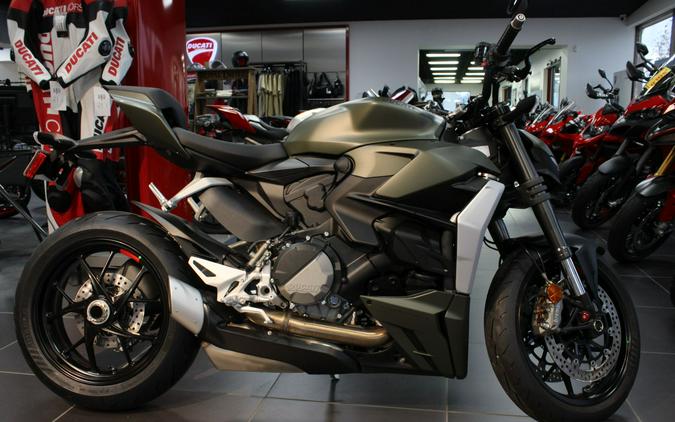 2023 Ducati Streetfighter V2