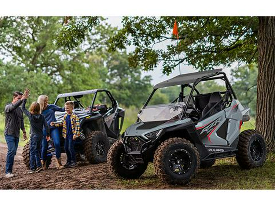 2024 Polaris RZR 200 EFI