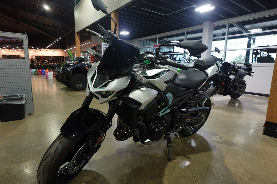 2025 Kawasaki Z900 ABS