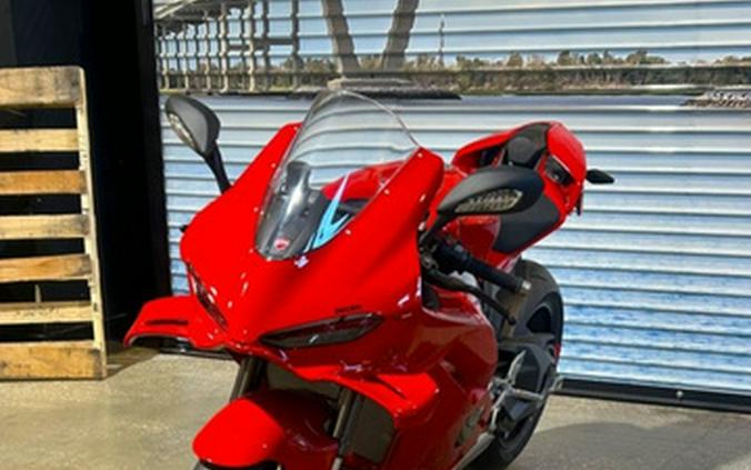 2025 Ducati PANV47G