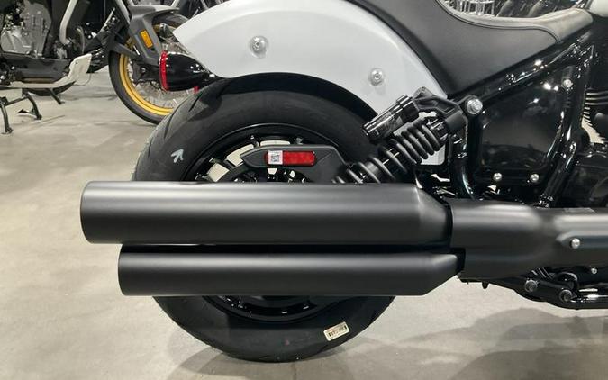 2025 Indian Motorcycle® Sport Chief Ghost White Metallic Smoke