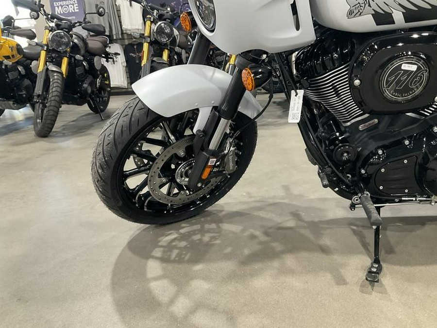 2025 Indian Motorcycle® Sport Chief Ghost White Metallic Smoke
