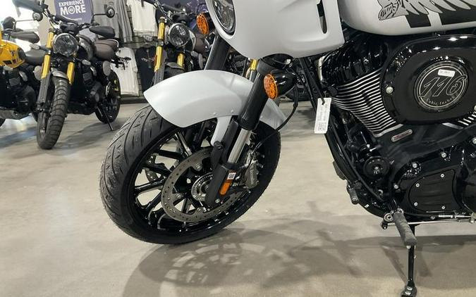 2025 Indian Motorcycle® Sport Chief Ghost White Metallic Smoke