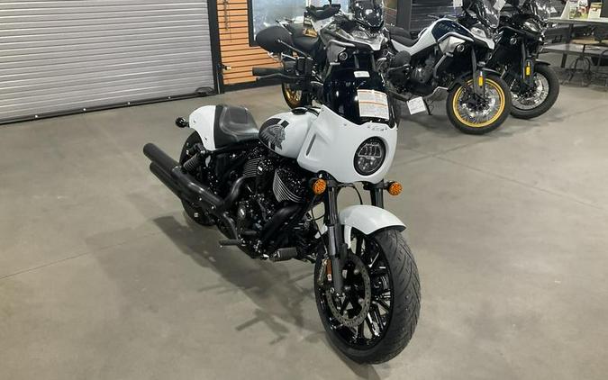 2025 Indian Motorcycle® Sport Chief Ghost White Metallic Smoke