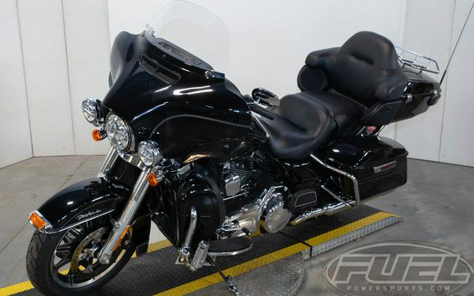 2015 Harley-Davidson FLHTCU - Electra Glide Ultra Classic