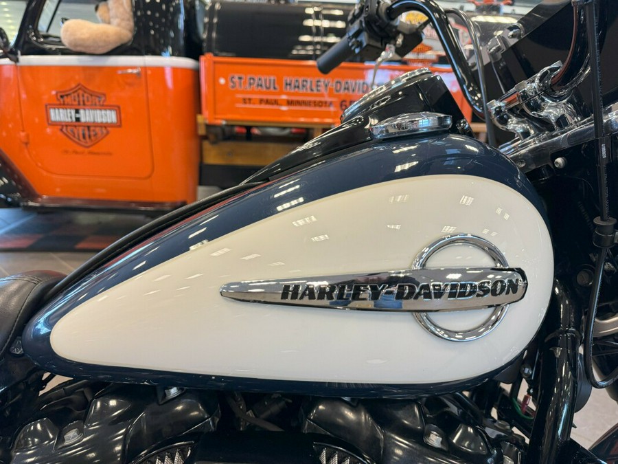 2019 Harley-Davidson Heritage Classic 114 FLHCS