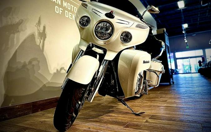 2018 Indian Motorcycle® Roadmaster® ABS Pearl White over Star Silver