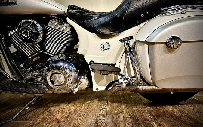 2018 Indian Motorcycle® Roadmaster® ABS Pearl White over Star Silver