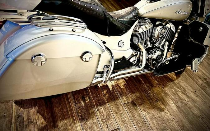 2018 Indian Motorcycle® Roadmaster® ABS Pearl White over Star Silver