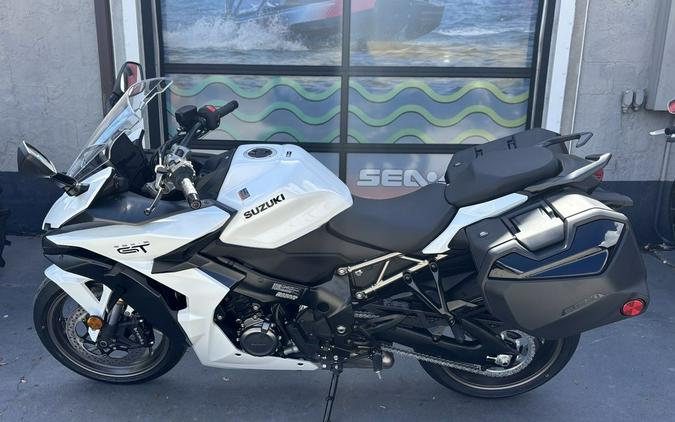 2026 Suzuki GSX-S1000GT+