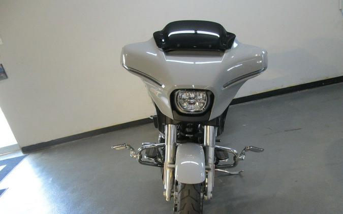 2024 Harley-Davidson® FLHX - Street Glide®