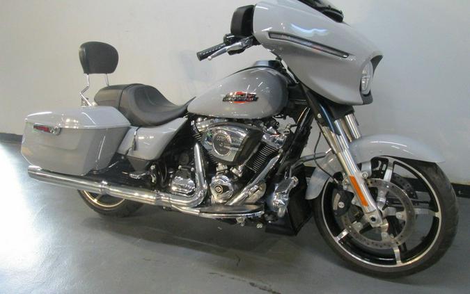 2024 Harley-Davidson® FLHX - Street Glide®