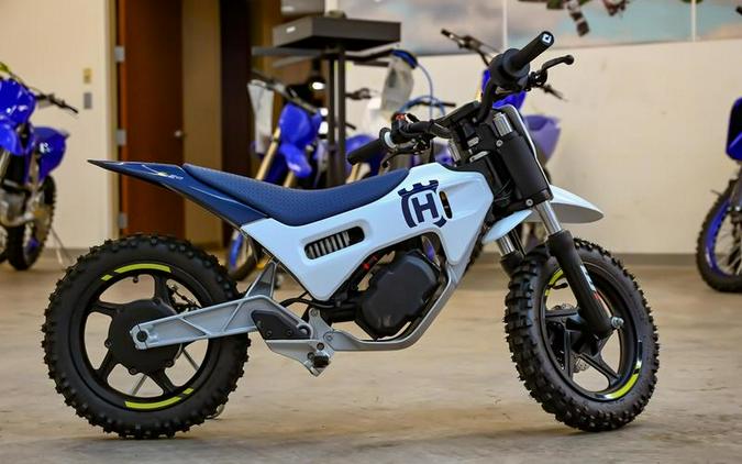 2024 Husqvarna® EE 2