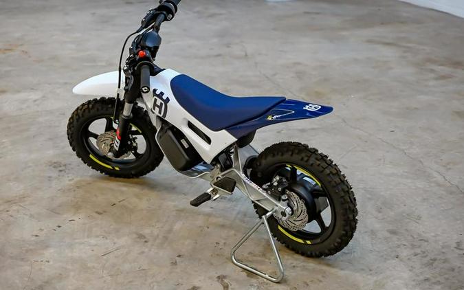 2024 Husqvarna® EE 2