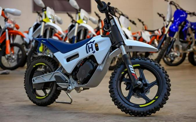 2024 Husqvarna® EE 2