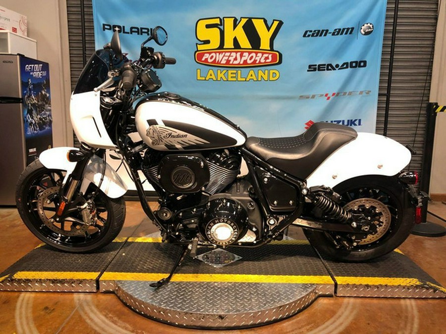 2024 Indian Sport Chief Ghost White Metallic Smoke