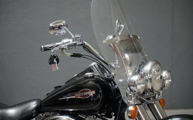 2005 Harley-Davidson® FLSTC - Heritage Softail® Classic
