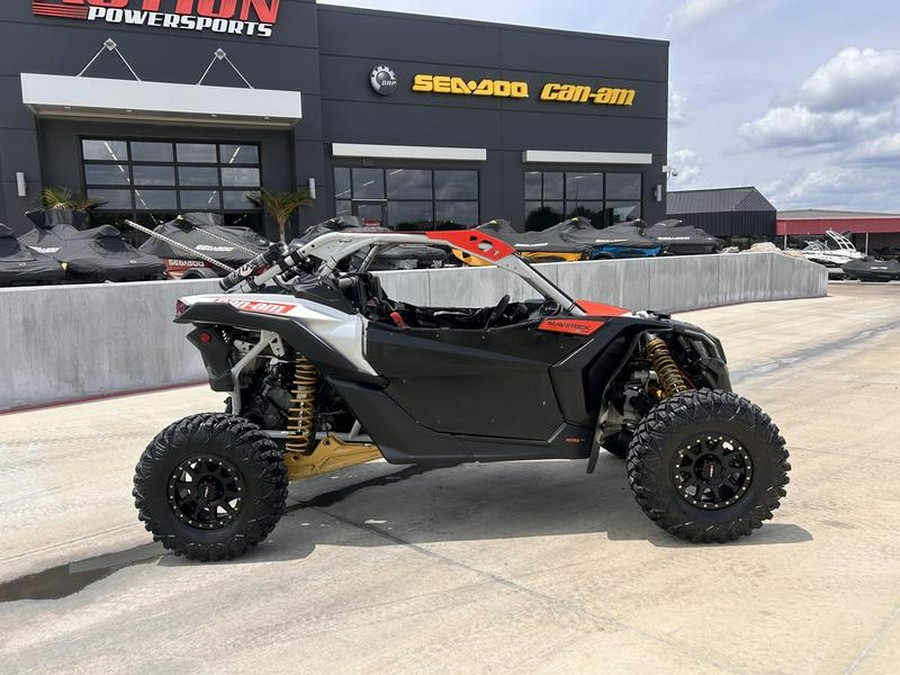 2019 Can-Am® Maverick™ X3 X™ RS TURBO R Gold & Can-Am Red & Hyper Silver