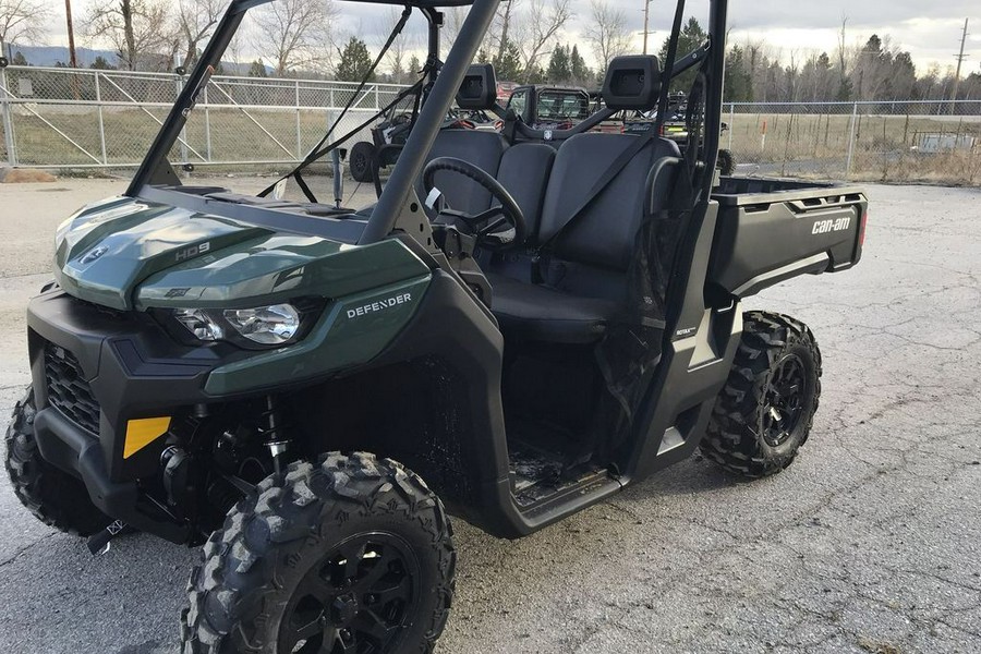 2024 Can-Am® Defender DPS HD9 Tundra Green