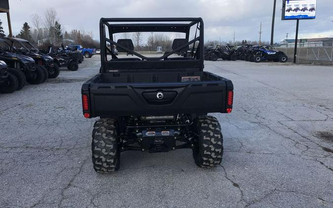 2024 Can-Am® Defender DPS HD9 Tundra Green