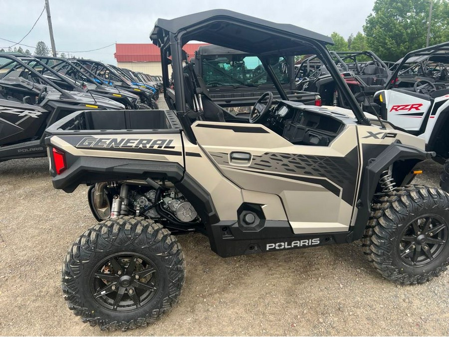 2024 Polaris Industries GENERAL XP 1000 ULTIMATE - M SILVER QUARTZ Ultimate