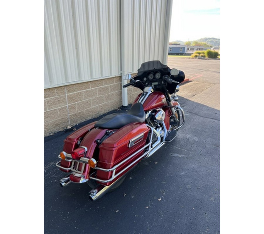 2012 Harley-Davidson FLHTCU - Electra Glide Ultra Classic