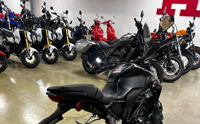 2025 Honda CB300R ABS