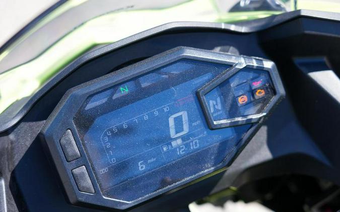 2026 Kawasaki Ninja® 500 ABS Metallic Yellowish Green/Ebony