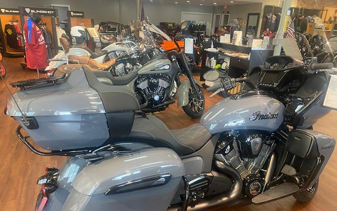 2024 Indian Motorcycle® Pursuit Dark Horse®