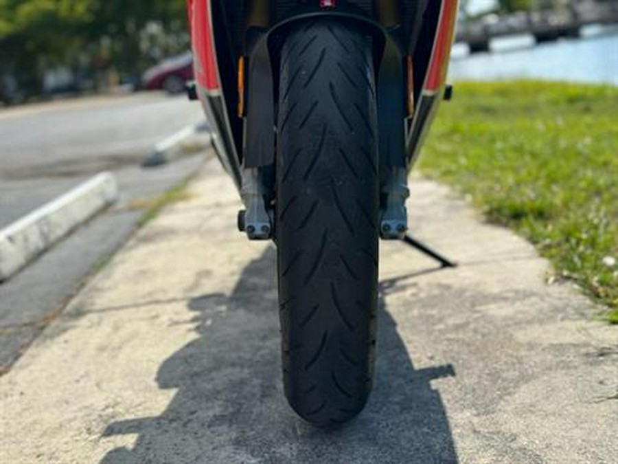 2018 Aprilia RSV4 RF LE