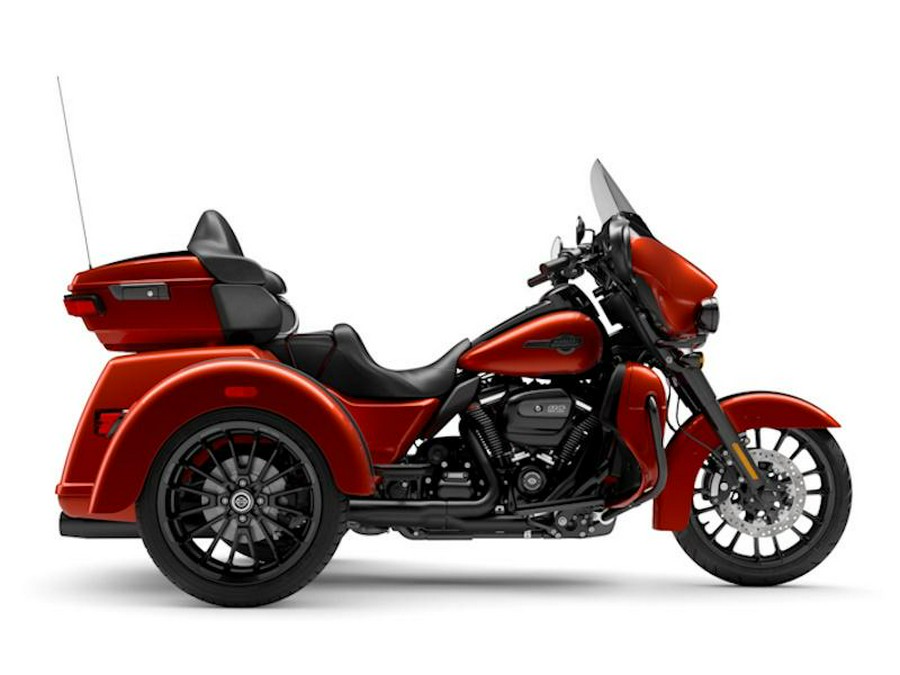 2025 Harley-Davidson® FLHTCUTG - Tri Glide® Ultra