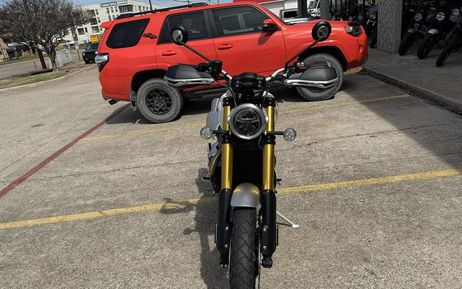 2026 Triumph Scrambler 1200 XE Matte khaki green