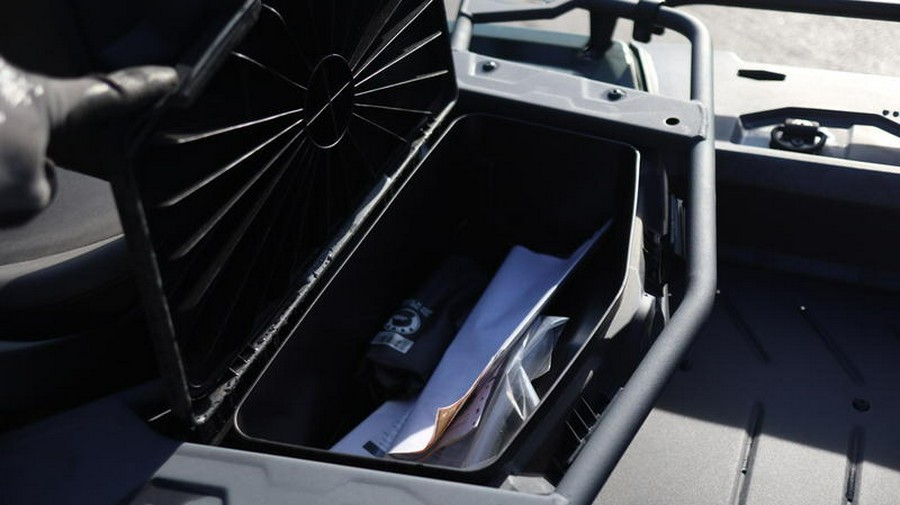 2024 Can-Am® Outlander MAX 6x6 DPS 450