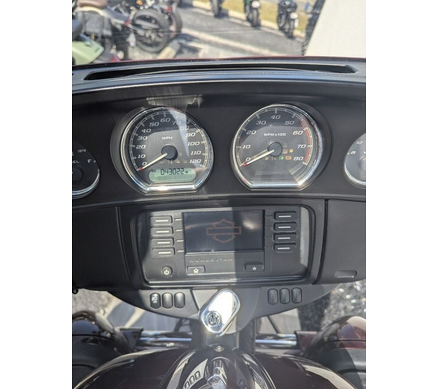 2015 Harley-Davidson FLHTCUL - Electra Glide Ultra Classic Low