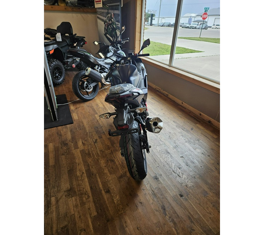 2026 Kawasaki Ninja® 500 ABS
