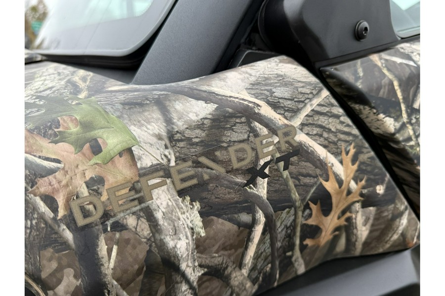 2026 Can-Am DEFENDER XT CAB HD11